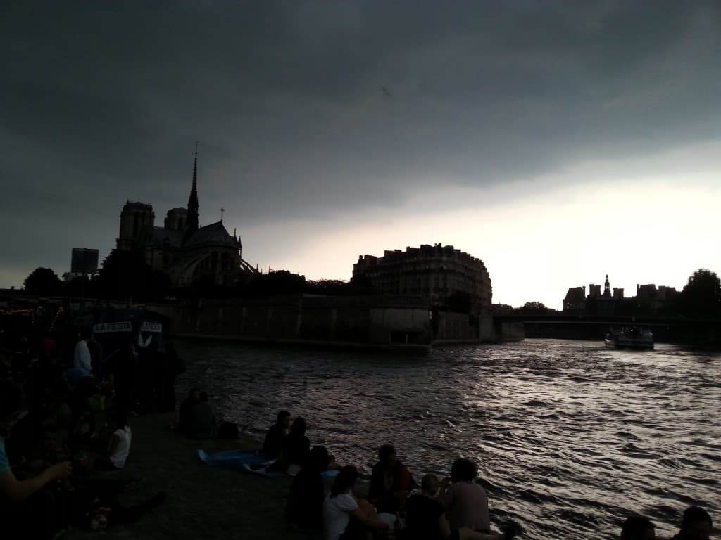 Notre Dame juste avant l'orage