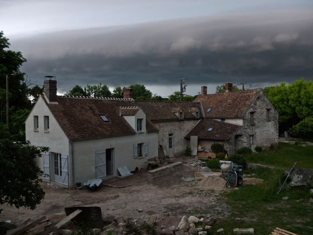 Orage de grêle en approche à 6h58