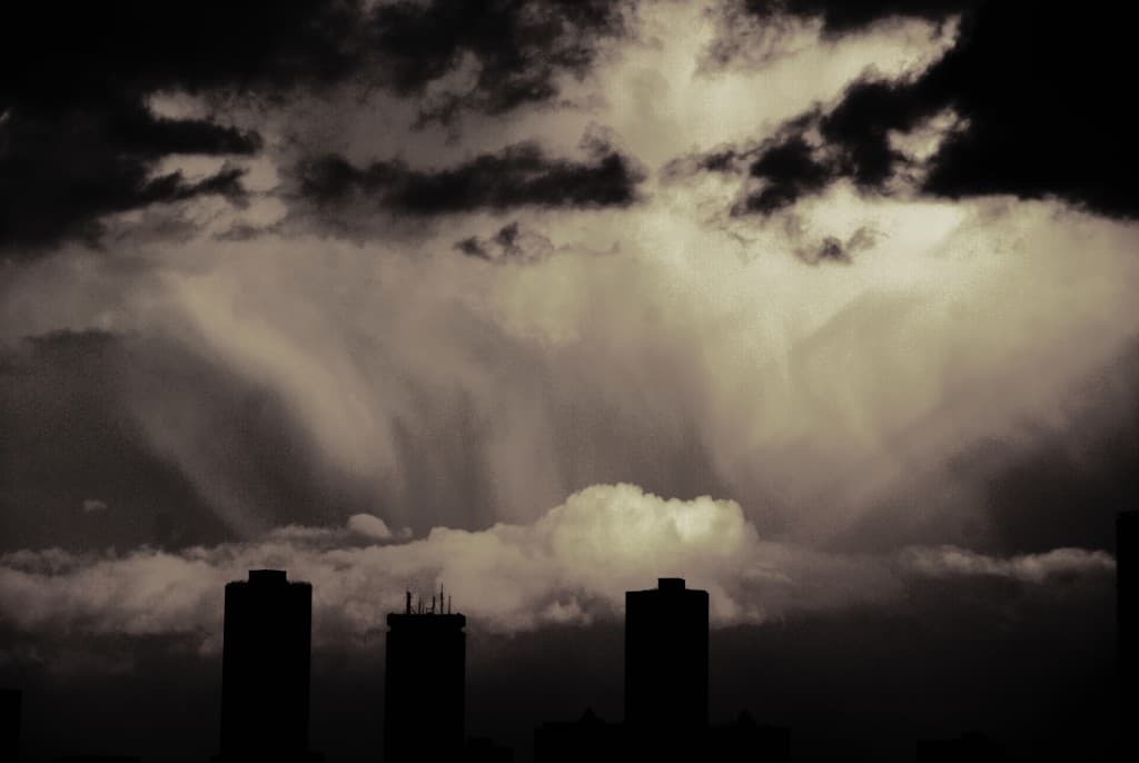 ORAGES DU 12/04/2013 La Défense