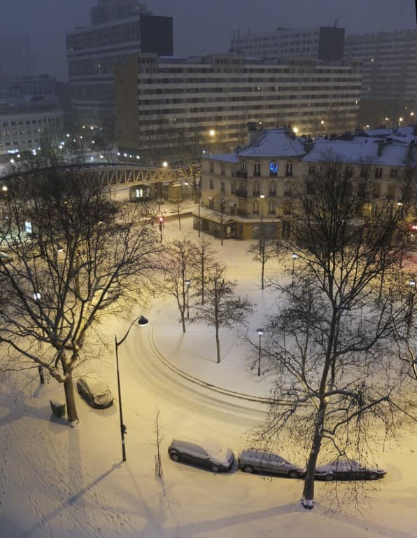Place Pinel 8h05