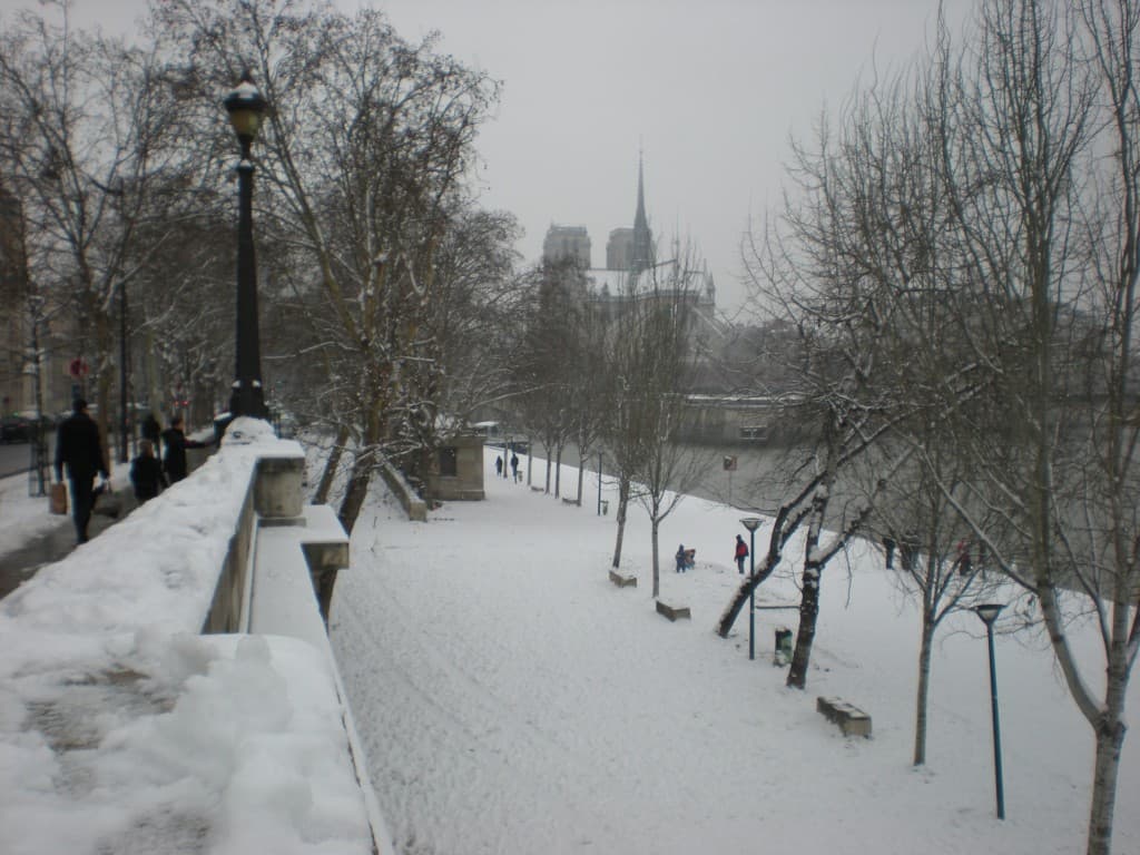 Quai de la Tournelle - vue sur Notre Dame
