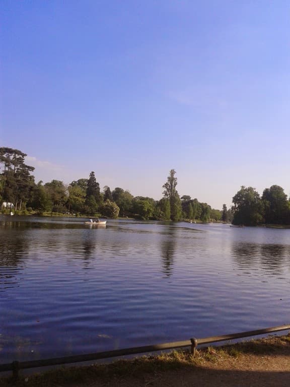 18 heures au bord du lac de Boulogne