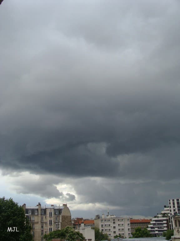 Ciel menaçant sur Paris (MJL)
