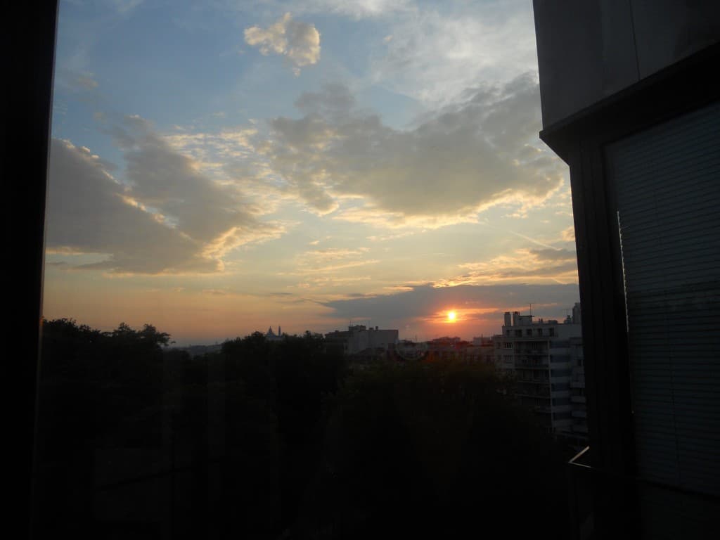 coucher de soleil buttes chaumont