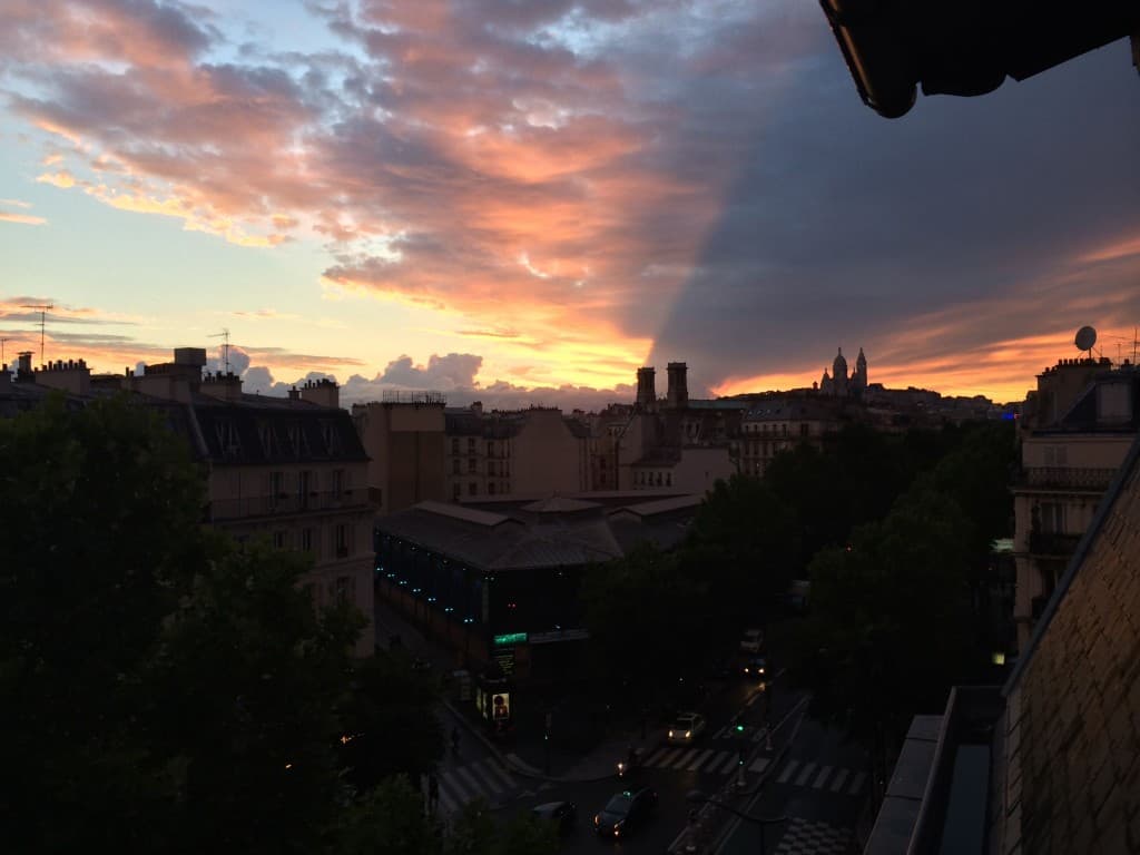Coucher de Soleil Partagé sur Montmartre