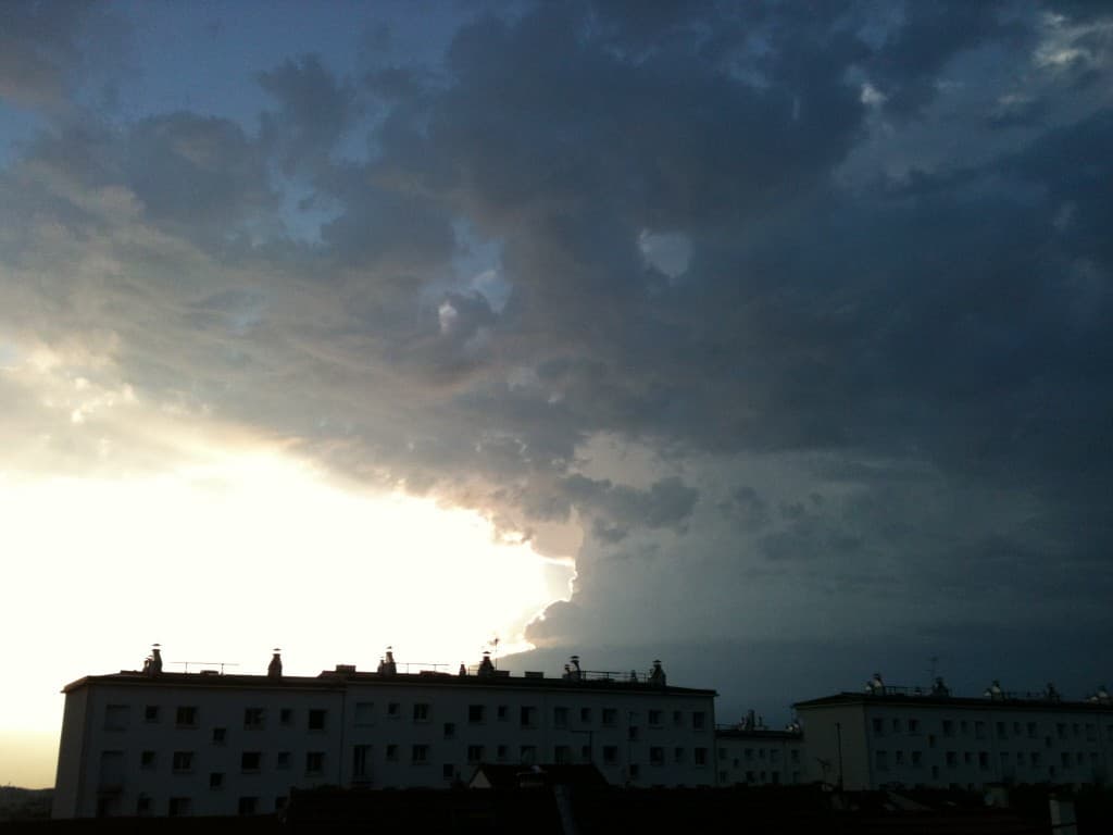 Cumulus Nimbus, par Michal