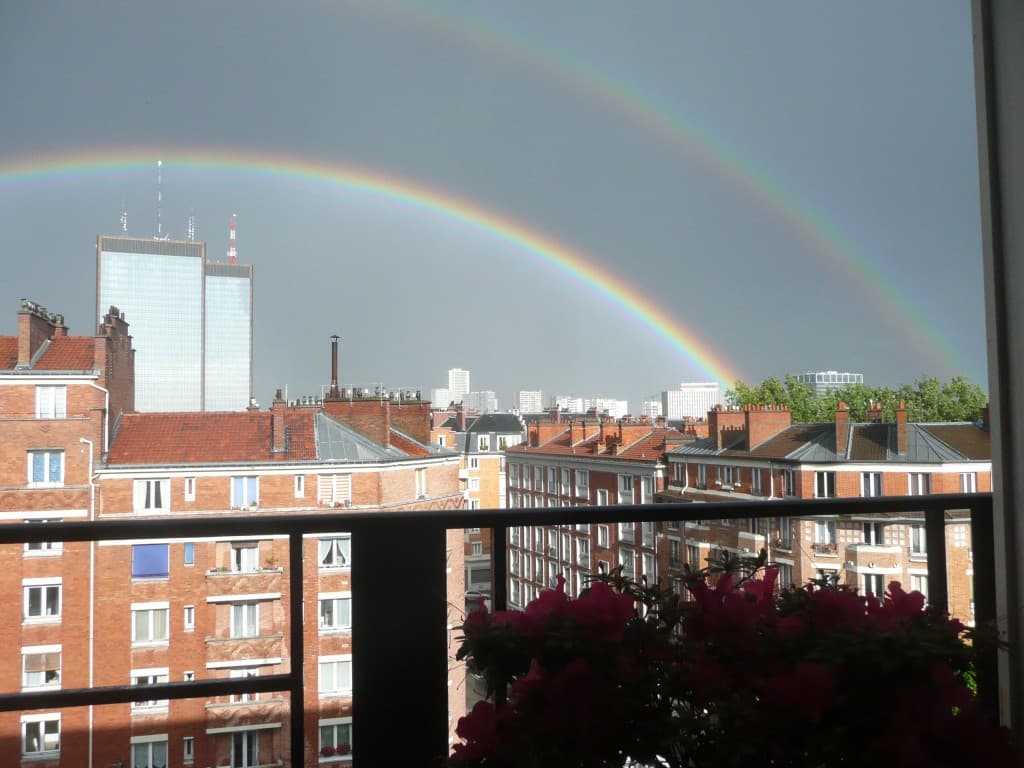 Double arc en ciel après la pluie