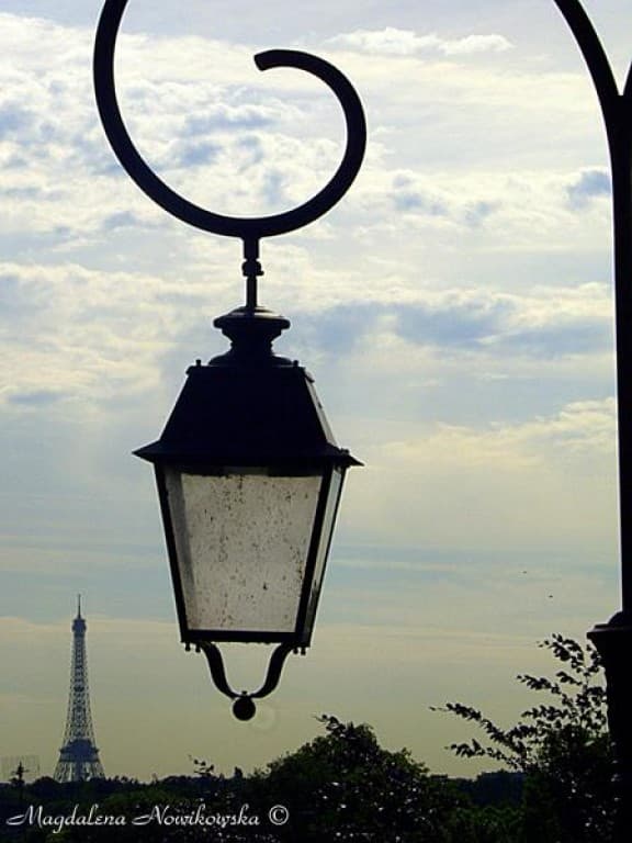 lampe urbain vs. Tour Eiffel