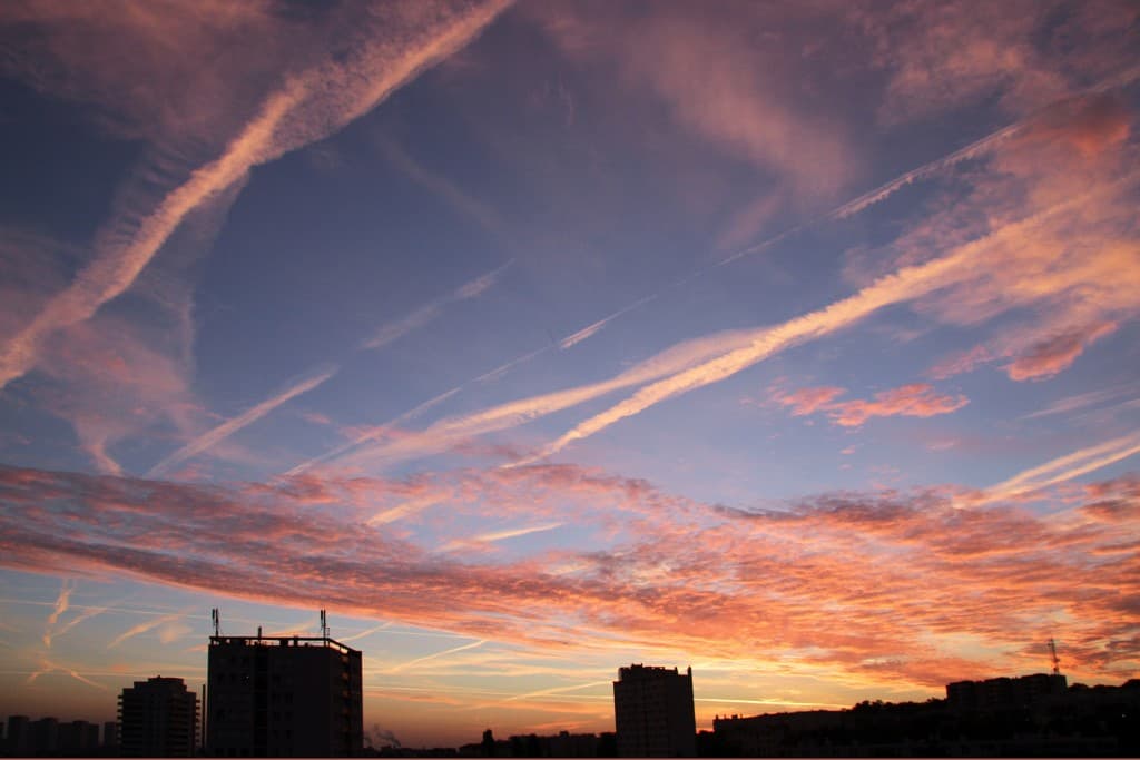 Lever de soleil avec chemstrails