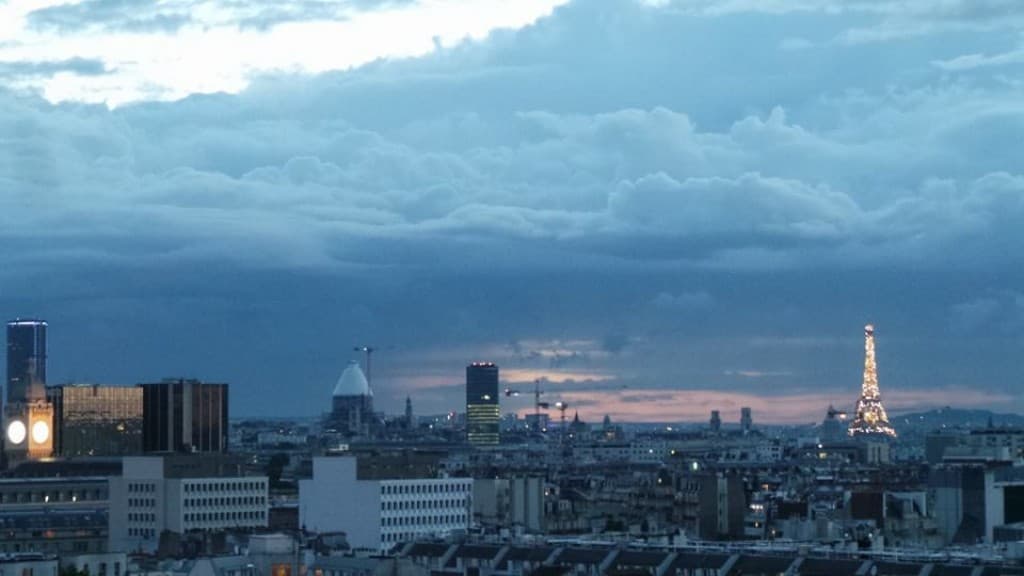 Nuages bleus sur Paris 