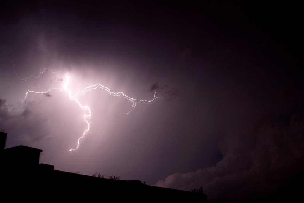 Orage depuis Paris XX - foudre