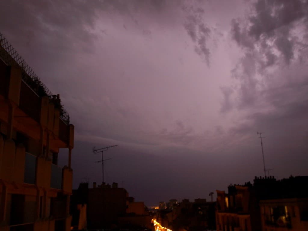 Orage  Paris XX Ciel illuminé