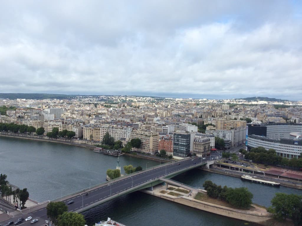 timides éclaircies dans la perturbation