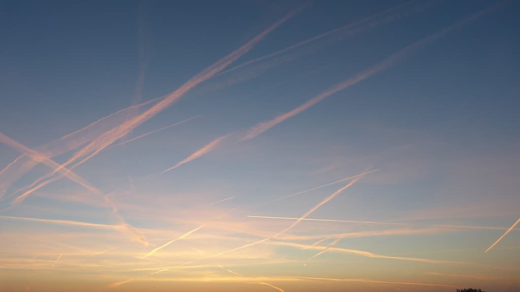 Traces dans le ciel
