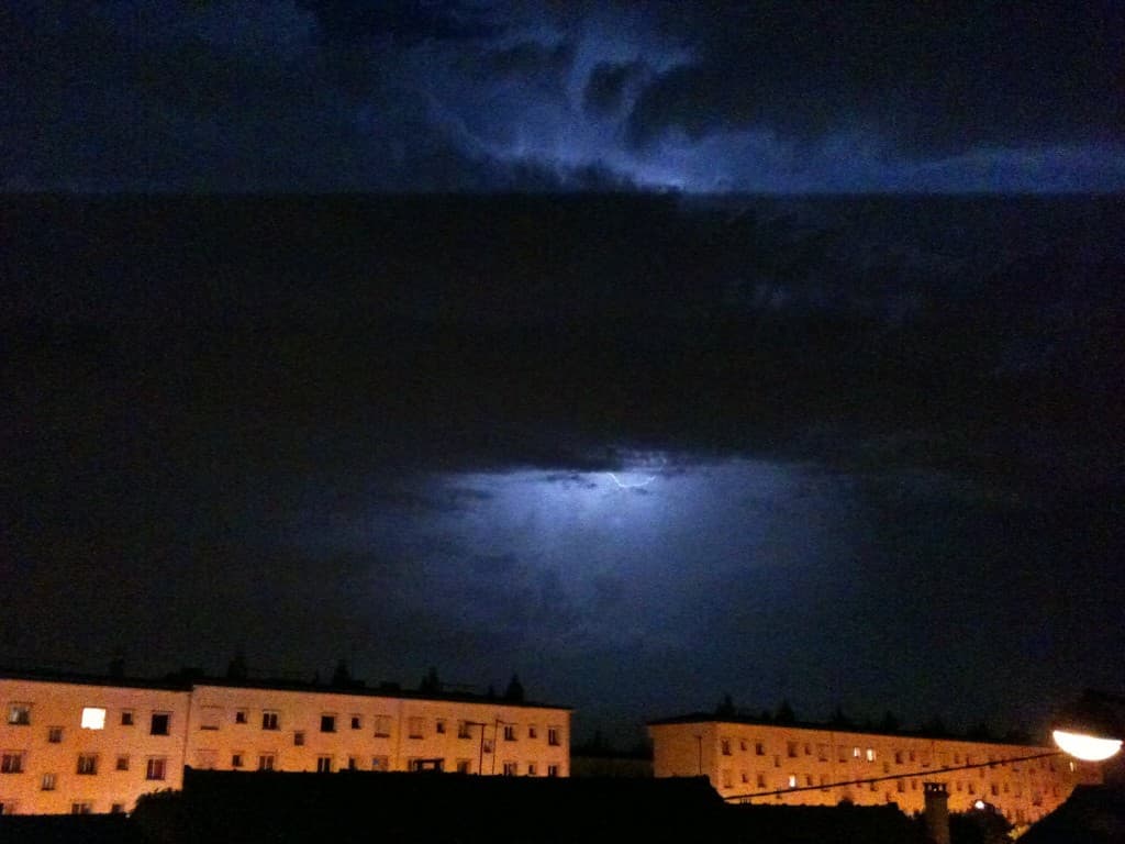 Un orage silencieux. Par Michal