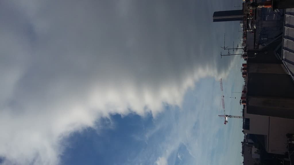 Bande de nuage sur paris