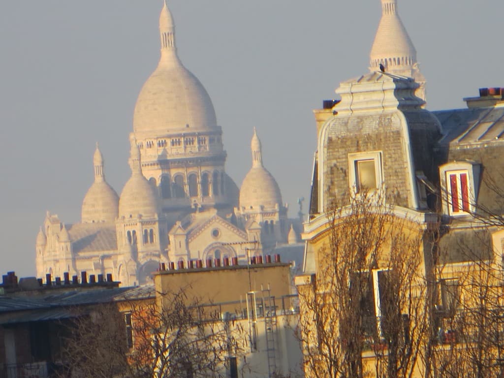 ciel bleu sur Paris
