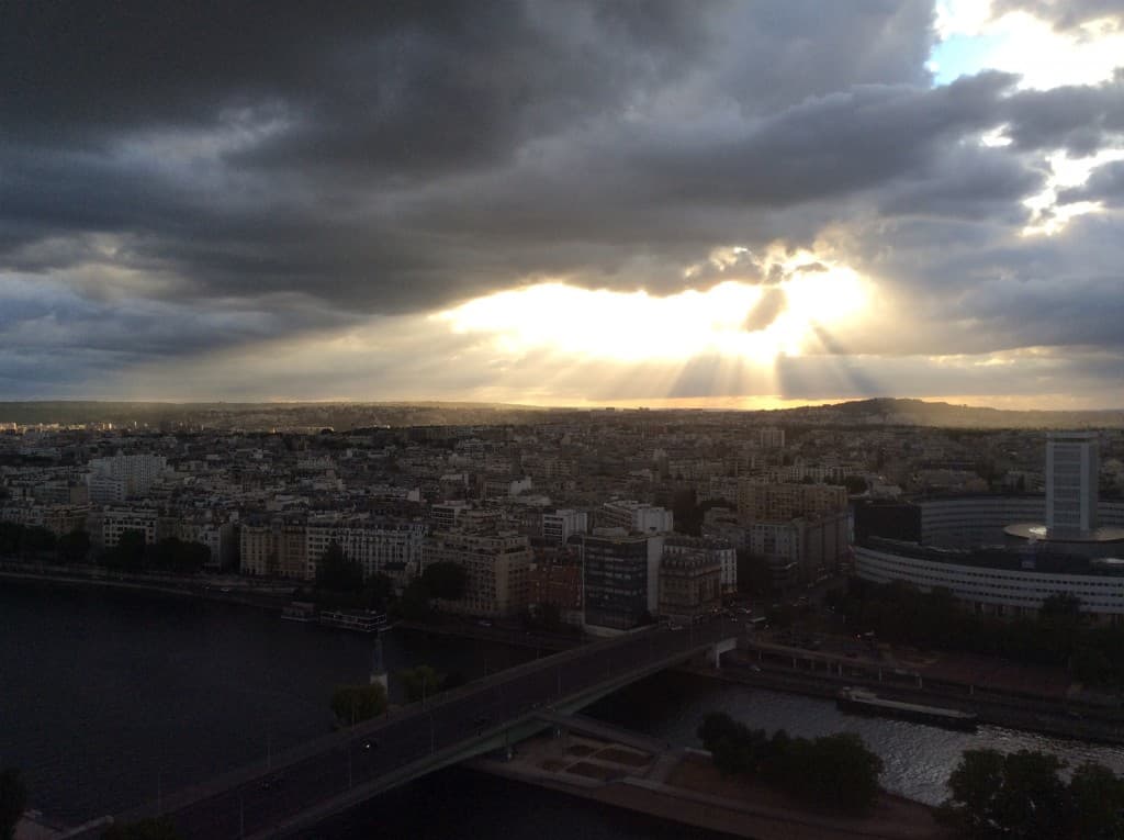 Ciel de traine et éclaircies du soir