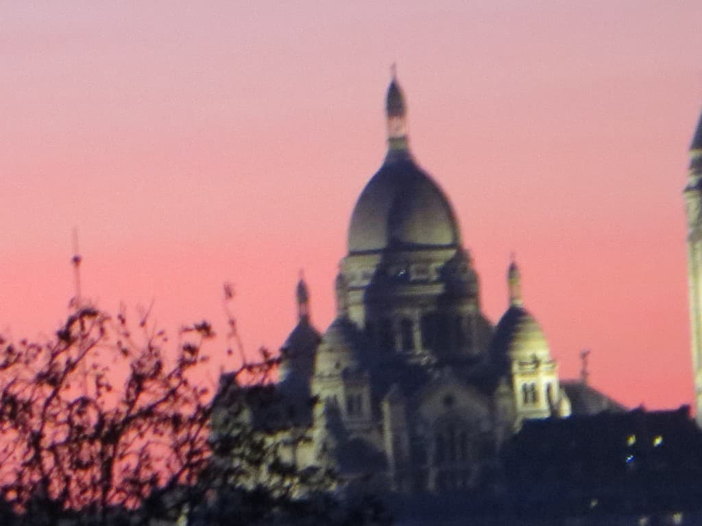 ciel tendre autour le sacre coeur