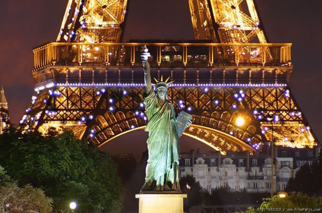 Paris Lumiere