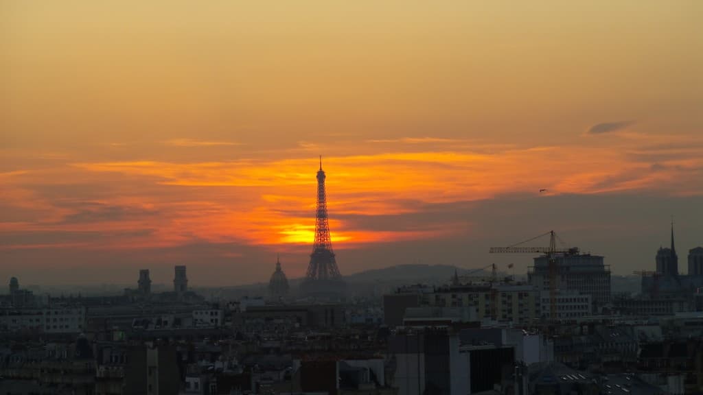 Paris passe å l'orange....