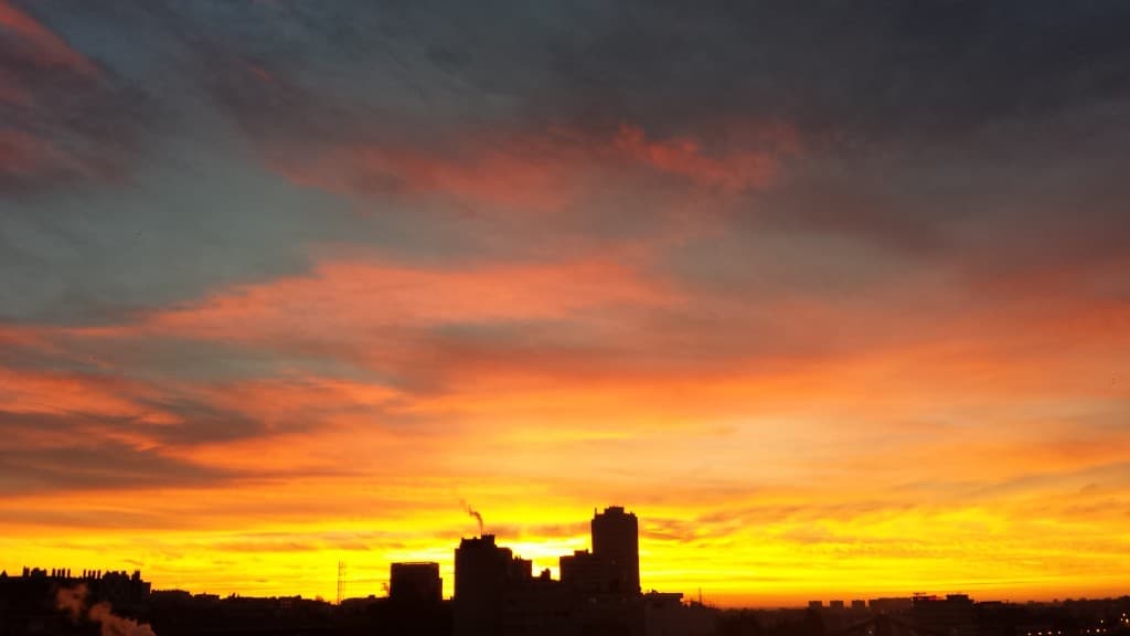 rouge est le levée de soleil ce matin