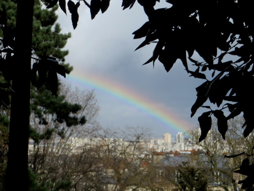 Arc-en-ciel à Montmartre