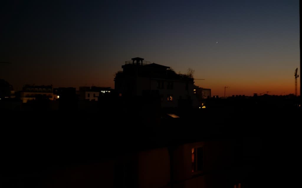 Crépuscule et toits du 10e