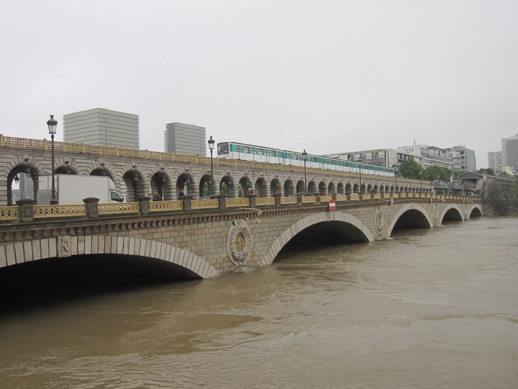 Crue Seine Juin 2016