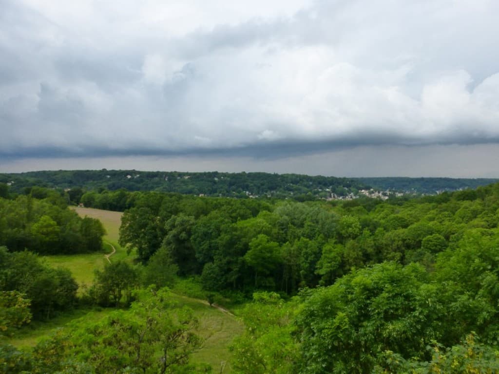 du vert et des nuages