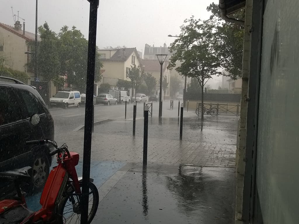 Grosse averse sur Bois-Colombes