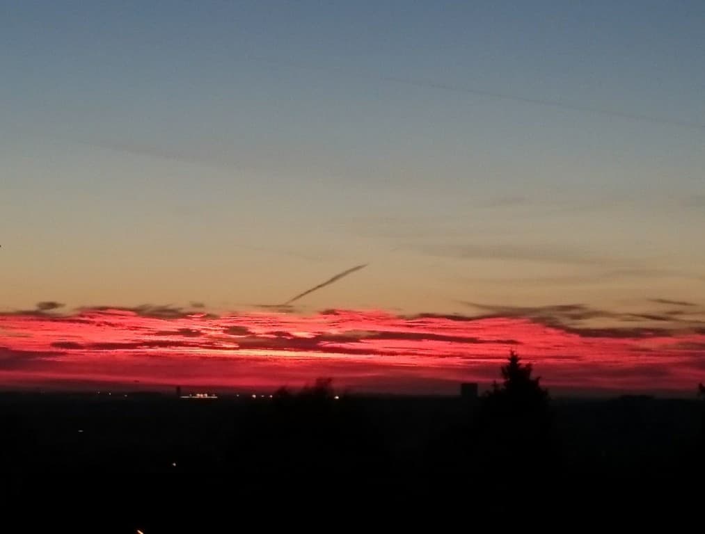 Lever de soleil au-dessus d'Orly