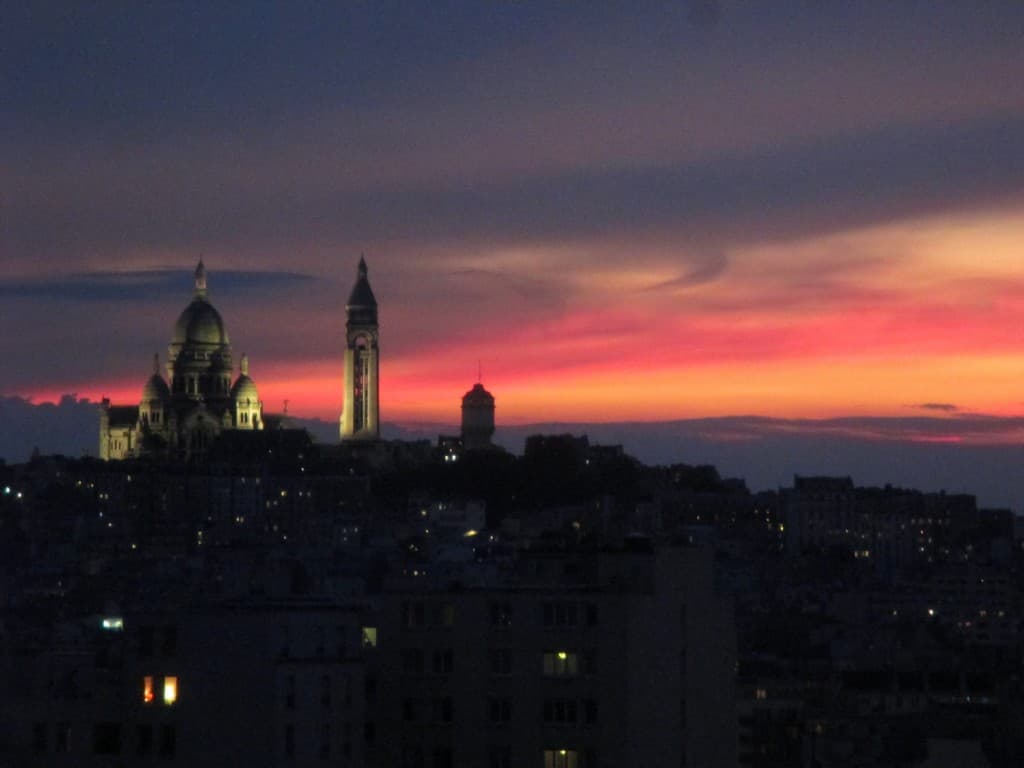 Montmartre dans le couchant rosé