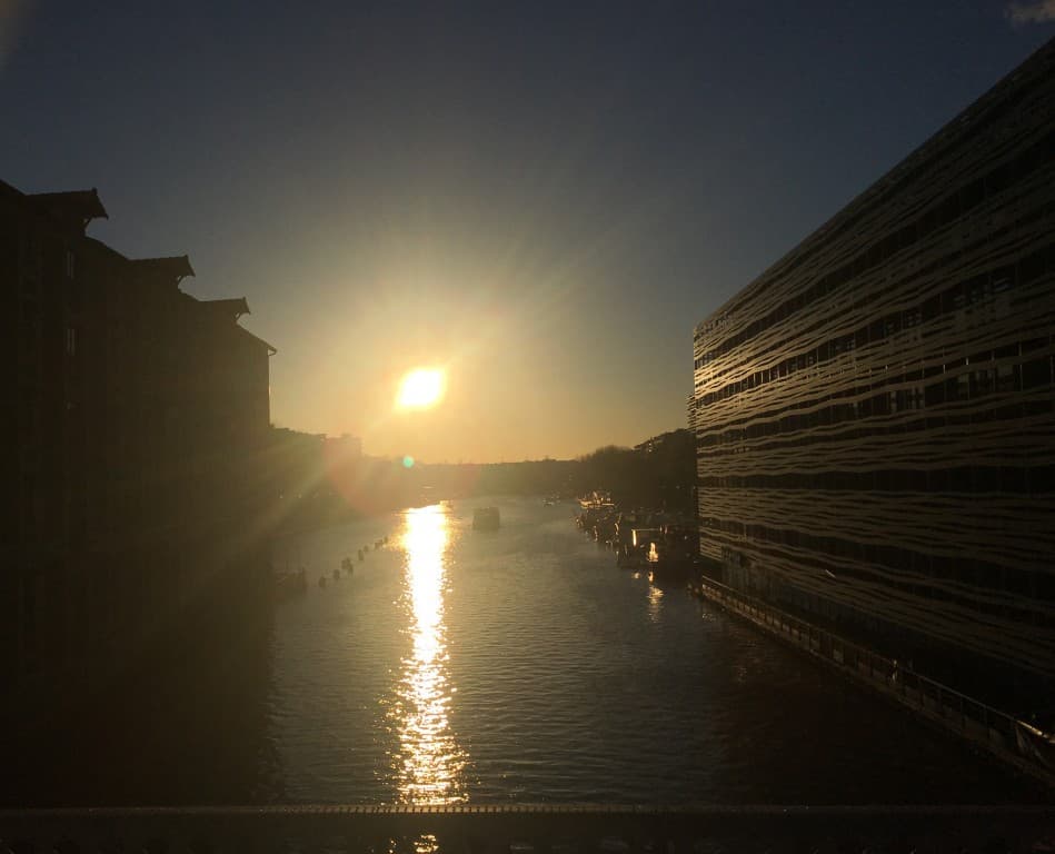 Paris Canal Stalingrad