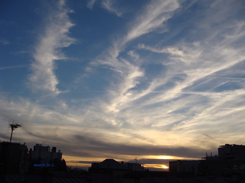 Stratus et cirrus à la fête ! (MJL)