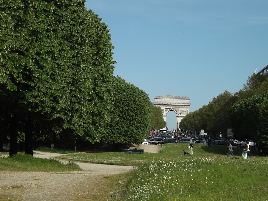 Vers l'Est c'est bleu