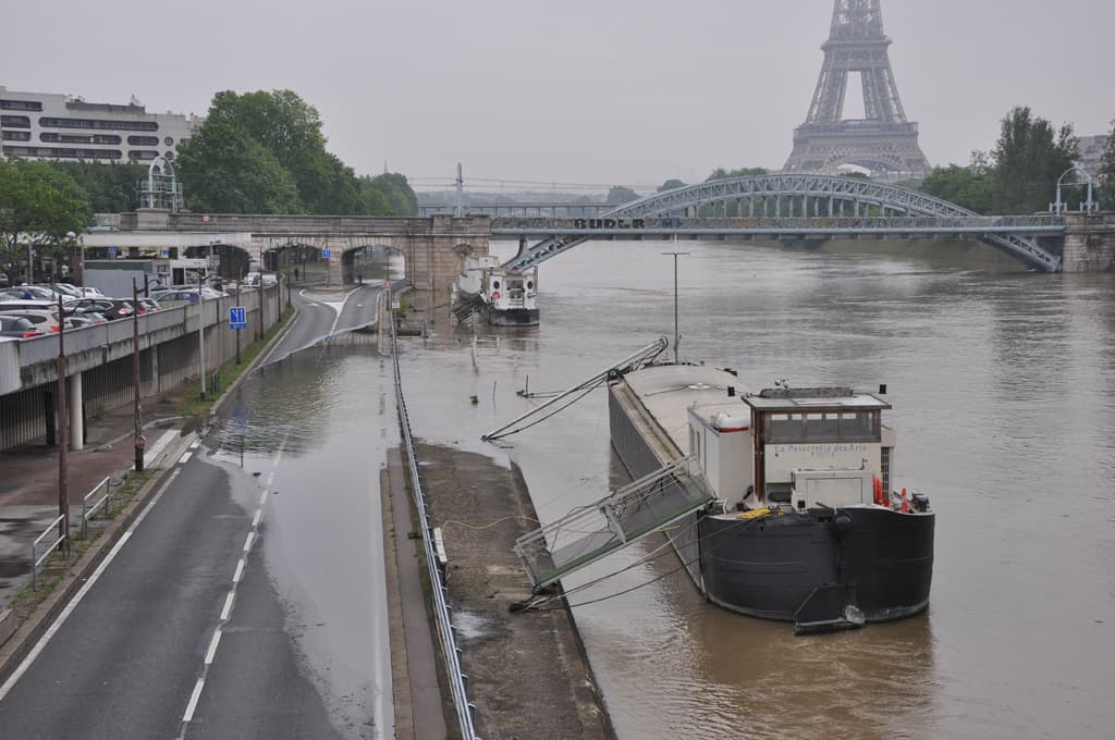 Voie Georges Pompidou inondée