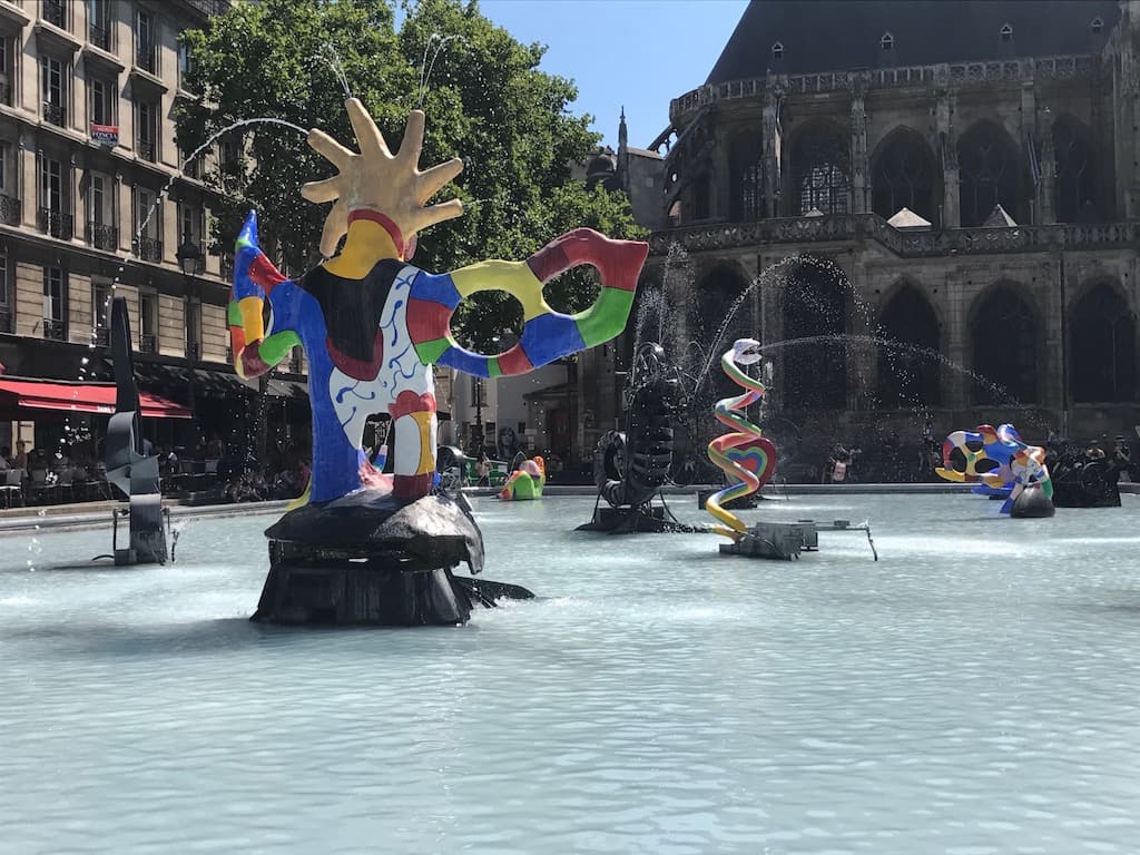 Fontaine des automates. Beaubourg