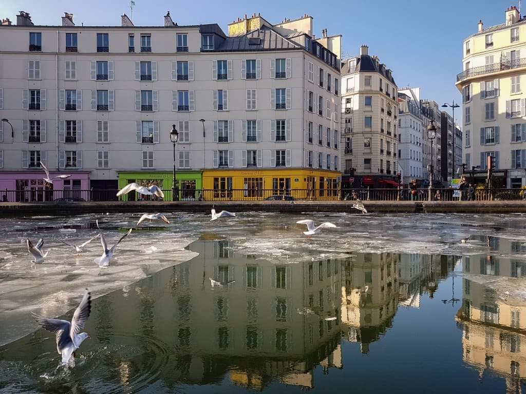 Le canal gelé