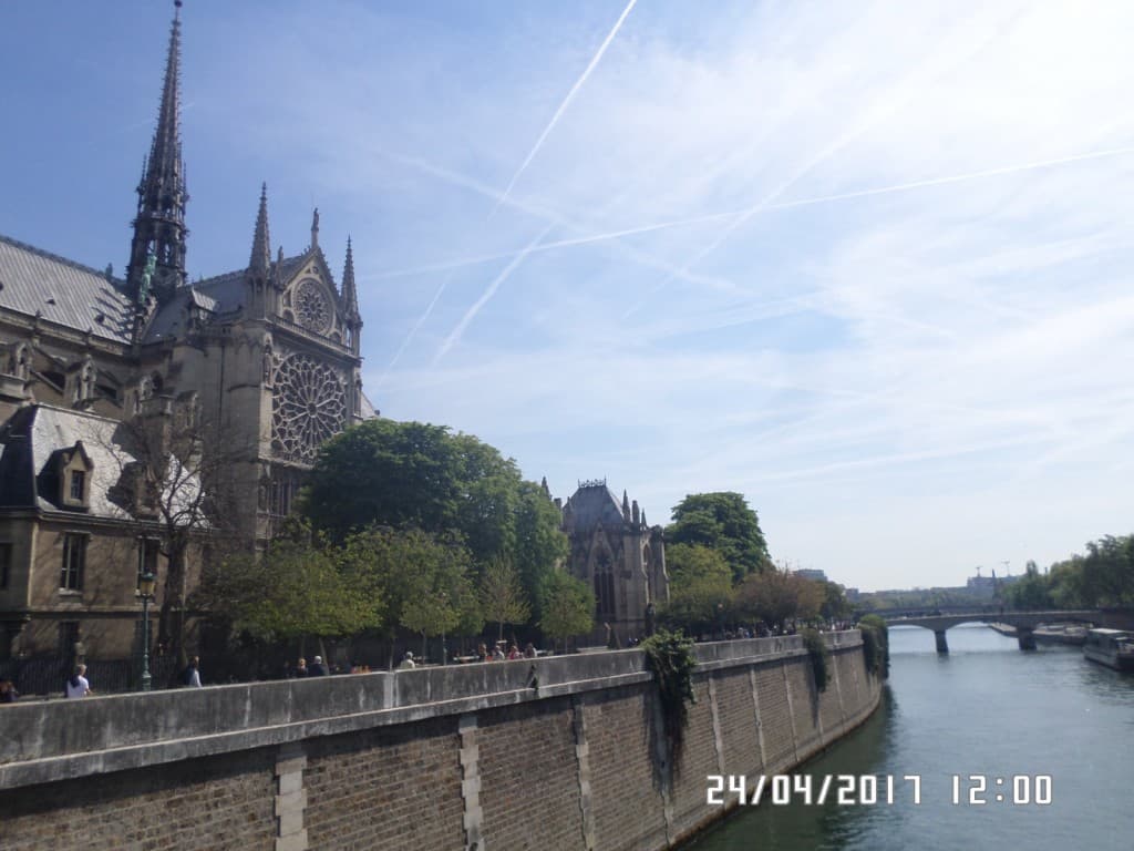 Notre Dame et la seine