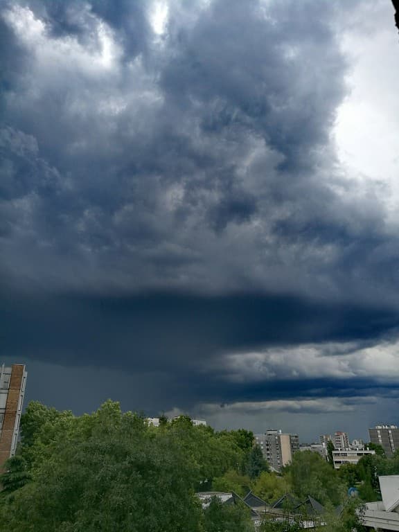 Orage fort sur le 94