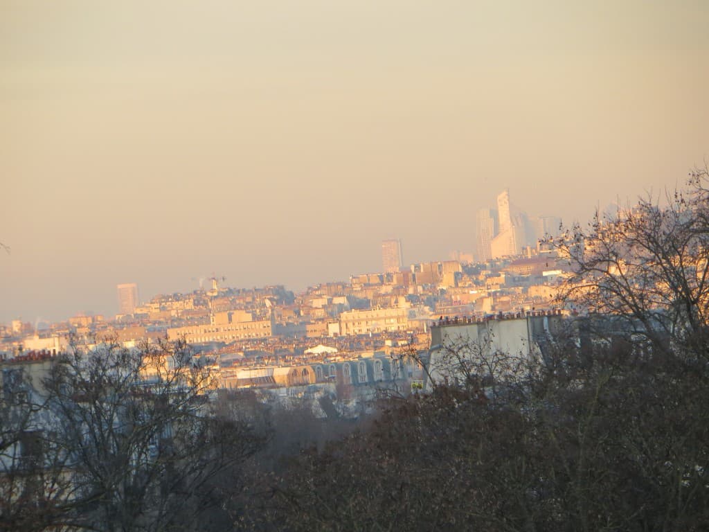 Paris se lève