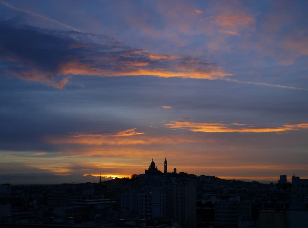 Soleil couchant derrière Montmartre