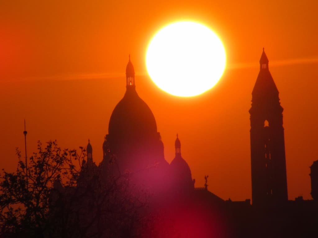 soleil et le sacre coeur