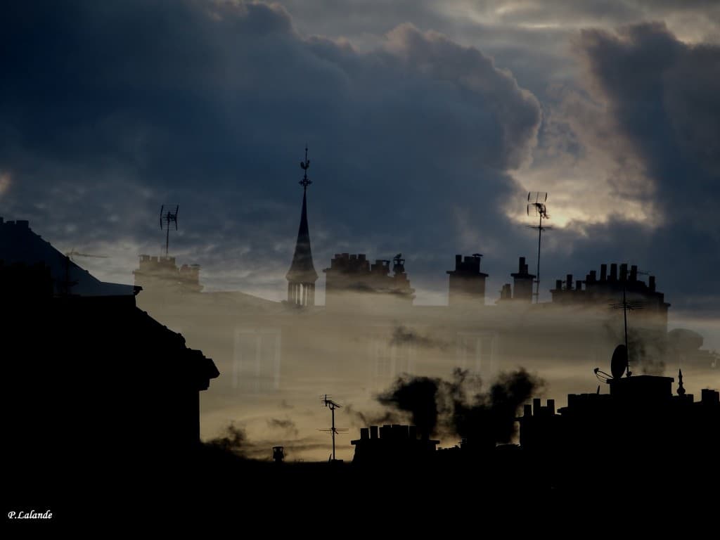 surimpressions des toits de Paris