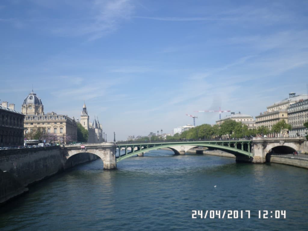 Vue du pont d'Arcole
