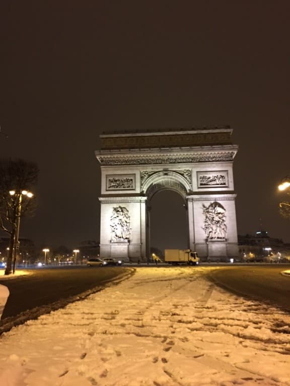 arc de triomphe ce matin