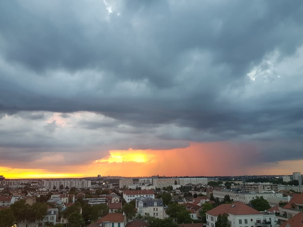l'orage arrive