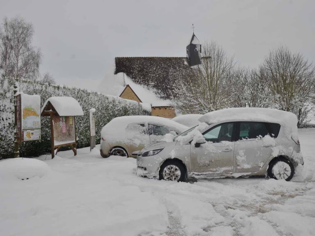 La neige sur les voitures