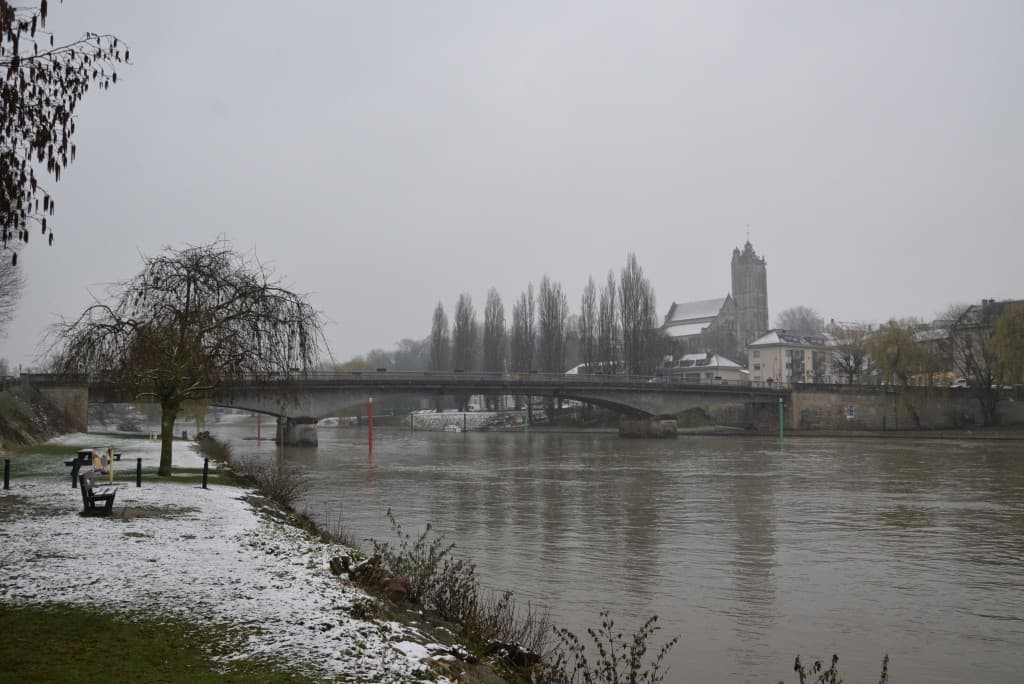 Petite neige sur la vallee de l'Oise